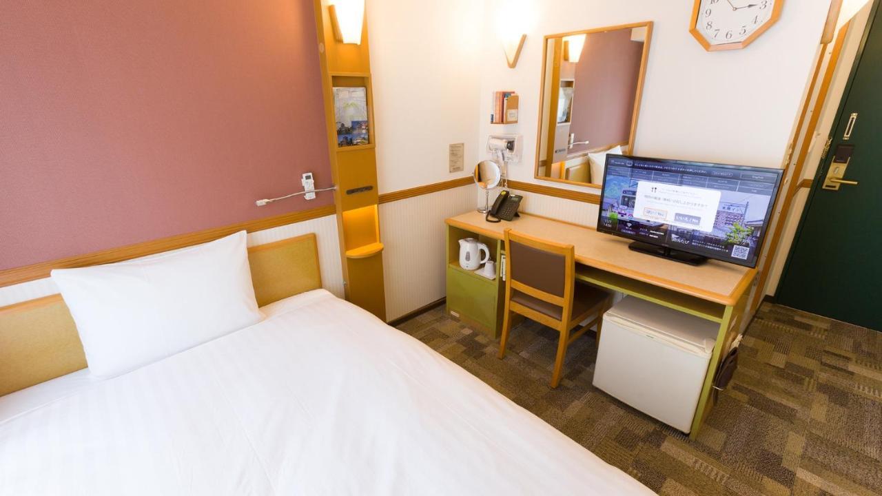 Toyoko Inn Hakata-Eki Bus Terminal Mae Fukuoka  Zewnętrze zdjęcie